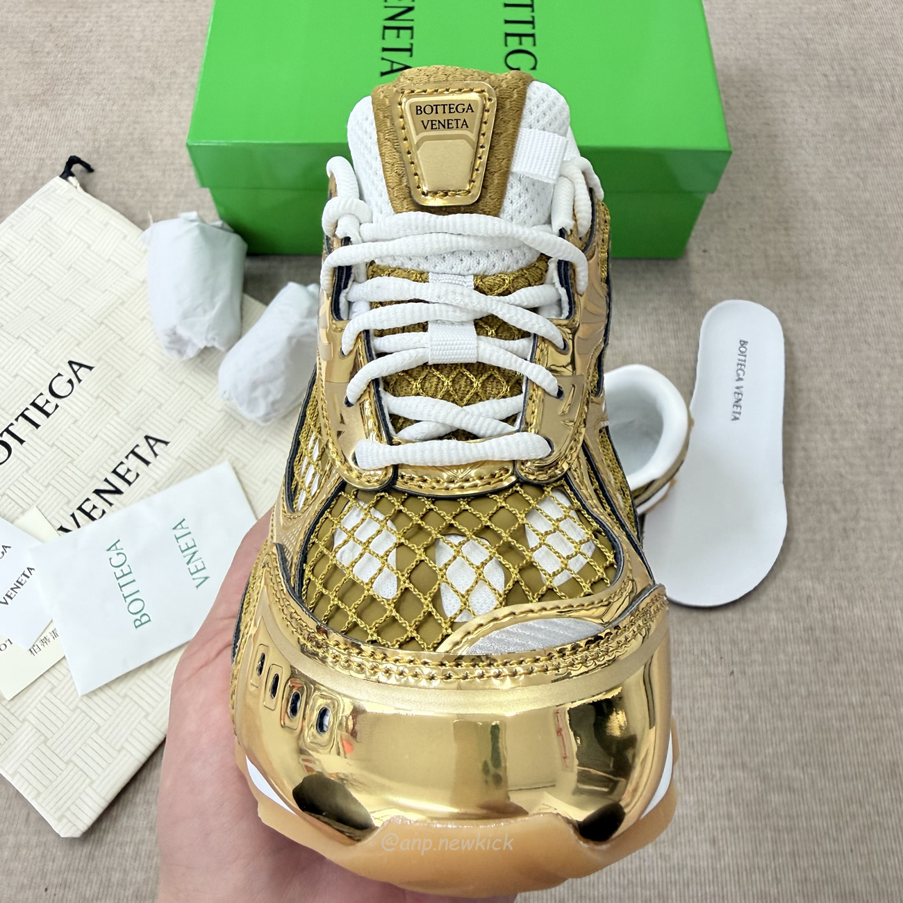 Bottega Veneta Orbit Sneaker Gold   741357 V2x40 7043 (8) - www.newkick.vip